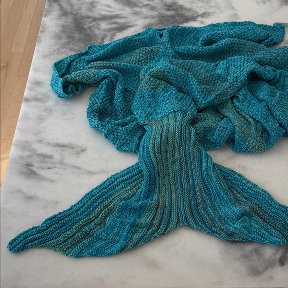 Teal Mermaid Tail Blanket